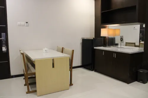 Hotel d'Season Premiere Jepara Kamar Photos