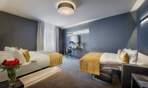 Hotel Mucha Rooms Photos