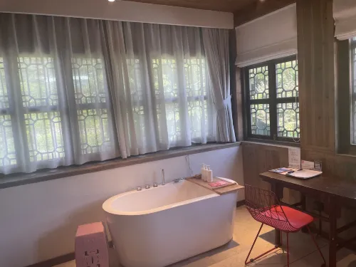 Qingmei Xueshe Shilily Hot Spring Hotel Rooms Photos