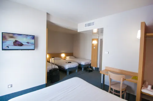 B&B Hotel La Rochelle Beaulieu Puilboreau Chambres Photos