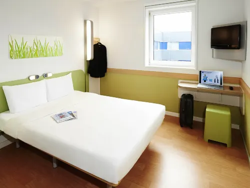 Hôtel ibis budget Nice Aéroport Promenade des Anglais Chambres Photos
