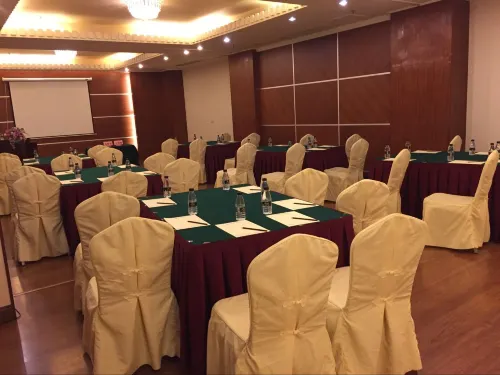 Zhongshan International Hotel Business Facilities Photos