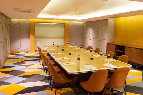 Hotel Louis Kienne Pemuda Fasilitas Bisnis Photos