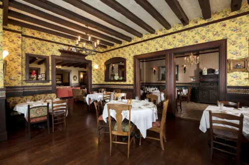 Loews Portofino Bay Hotel at Universal Orlando Restauration Photos