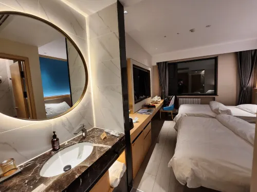 East Sacred Hotel-Very near Beijing Tiananmen Square，the Forbidden City，Wangfujing Subway Station Rooms Photos