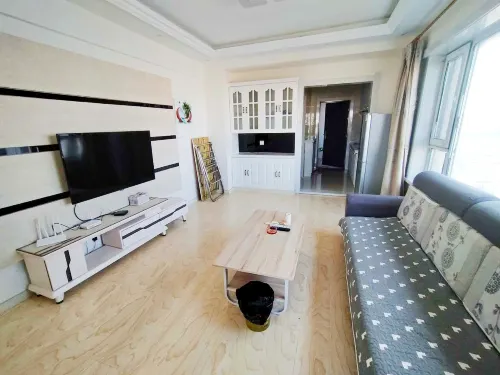 Yanji Aiya Movie Viewing Apartment Kamar Photos