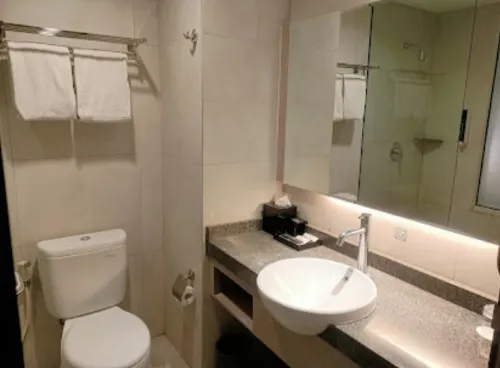 Hotel Neo+ Waru - Sidoarjo Kamar Photos