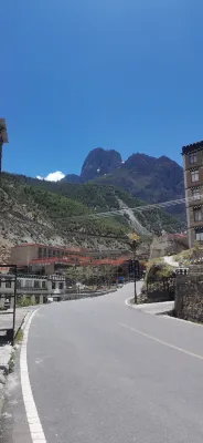 Meet B&B (Daocheng Yading Scenic Area) Photos
