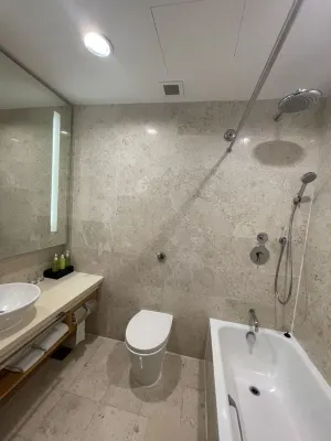 The Robertson House by The Crest Collection Kamar Photos
