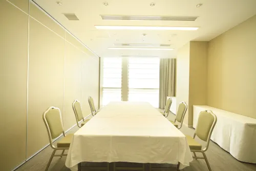 Sotetsu Grand Fresa Tokyo-Bay Ariake Business Photos