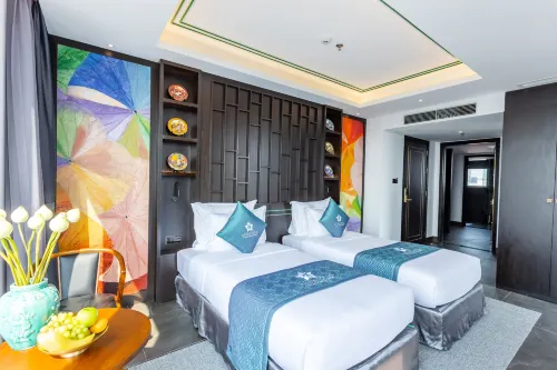 White Lotus Hue Hotel Kamar Photos