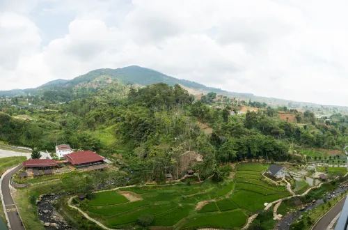 Le Eminence Hotel Convention & Resort Ciloto - Puncak Dekat Hotel Photos