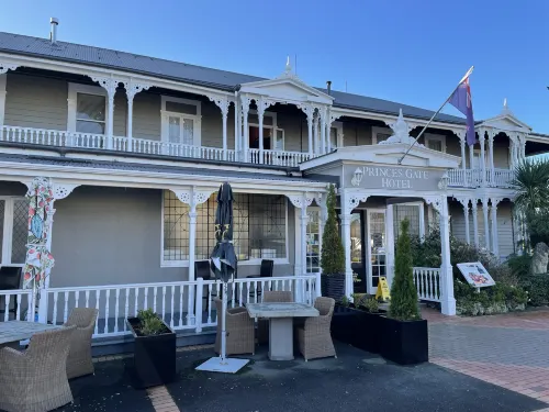 Prince's Gate Hotel Exterior Photos