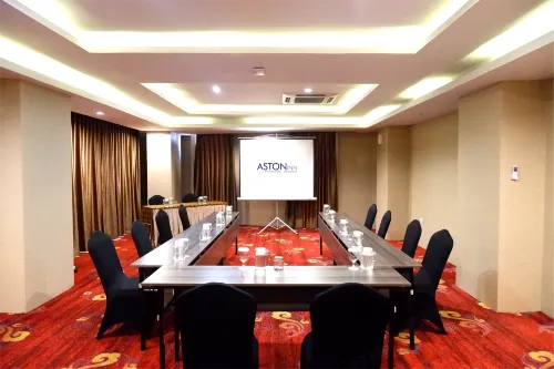 ASTON Inn Pandanaran - Semarang Fasilitas Bisnis Photos