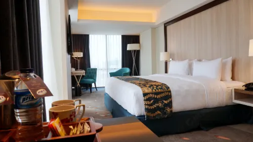 Louis Kienne Hotel Pandanaran Camere Photos