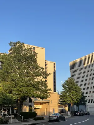 Hilton Arlington National Landing Photos