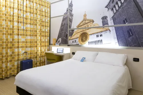 B&B Hotel Cremona Rum Photos