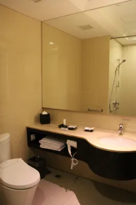 Hotel JS Luwansa Kamar Photos