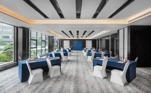 Wyndham Grand Plaza Royale Peach Blossom Hot Springs Resort Hunan Business Facilities Photos