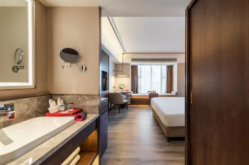 Meiqiu Holiday Hotel (Zhuhai Gongbei Port Branch) Featured Photos