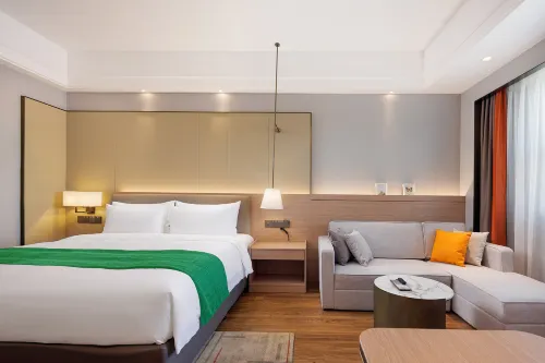 Oriental Fenghuang Hotel (Zhongshan Dengdu Ancient Town Huayi Square) Featured Photos