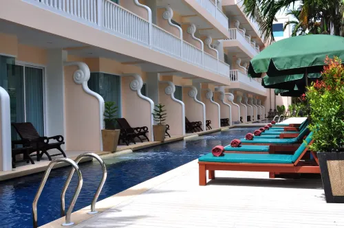 Baan Karonburi Resort Rooms Photos