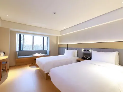 JI Hotel (Shanghai Dishui Lake Subway Station) Photos