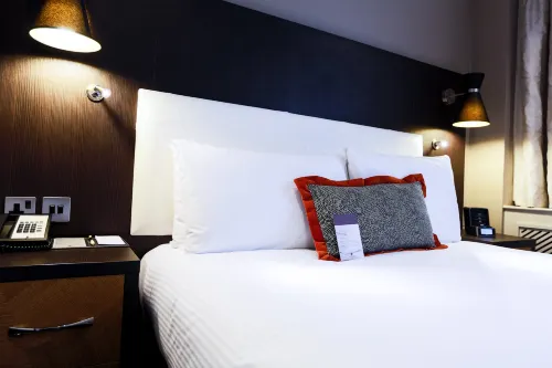 DoubleTree by Hilton London Ealing Rooms Photos