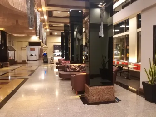 Songphanburi Hotel Öffentliche Flächen Photos