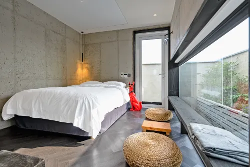 Ingu Stay Kamar Photos