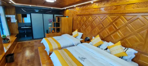 Shangri-La Nongla Yangpi Ecological Manor (Napa Sea Scenic Area) Kamar Photos