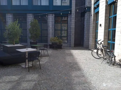 B&B Hotel Hasselt Espaces publics Photos