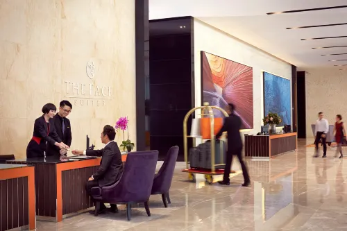 THE FACE Suites Hotel Area Publik Photos