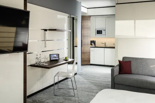 Airport Plaza Hotel Hamburg Rooms Photos