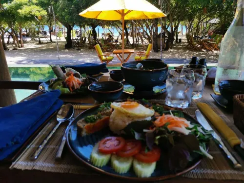 Six Senses Ninh Van Bay Dining Photos
