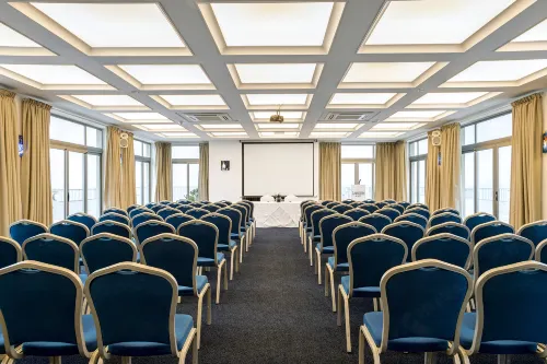 Cavalieri Art Hotel Business Photos