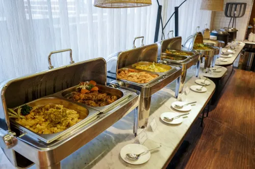 Hotel Louis Kienne Pemuda Makanan Photos