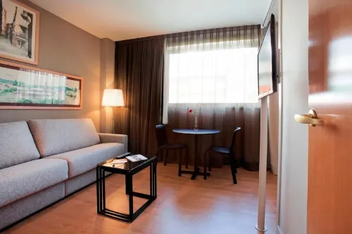Aparthotel Atenea Barcelona Huoneet Photos