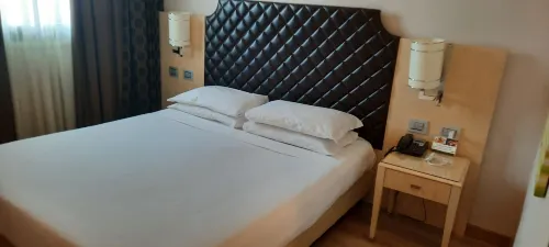 Just Hotel Lomazzo Fiera Chambres Photos