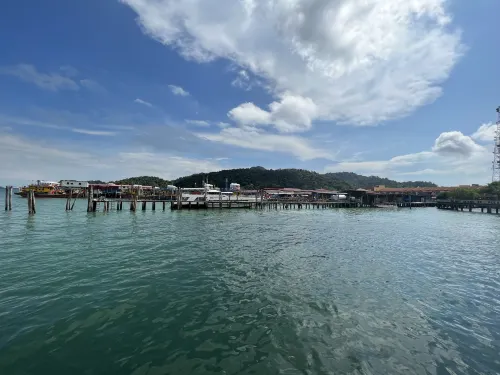 Avi Pangkor Beach Resort À proximité de l'hôtel Photos