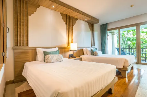 Ravindra Beach Resort & Spa Rooms Photos