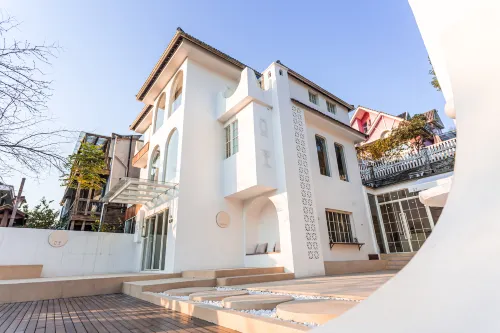 DOMO Villa Kamar Photos