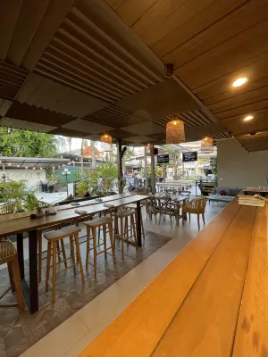 Lokal Phuket "Former K-Hotel" Mahlzeiten Photos
