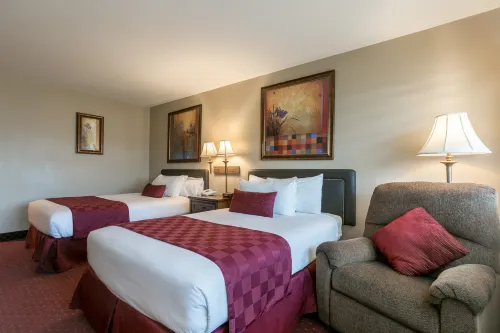 Grand Vista Hotel Rooms Photos