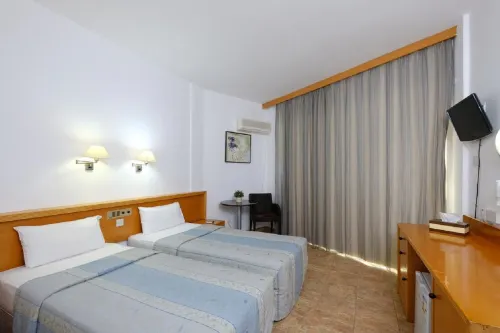 Flamingo Beach Hotel Избранное Photos