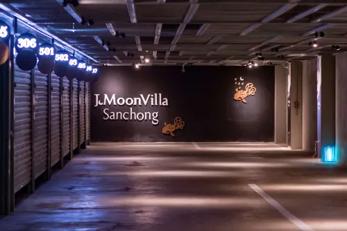 J.Moon Villa Sanchong Featured Photos