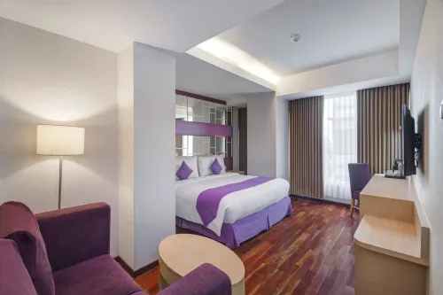 Quest Hotel Darmo Surabaya Kamar Photos