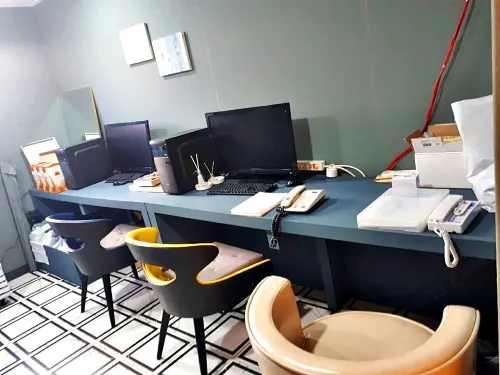 Hotel KNOX Business Facilities Photos