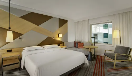 Sheraton Amsterdam Airport Hotel and Conference Center Zimmer Photos
