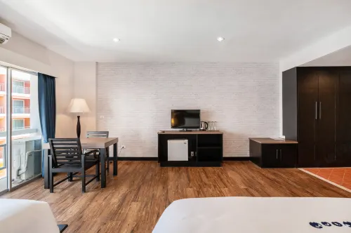 Kokotel Pattaya South Beach Rooms Photos